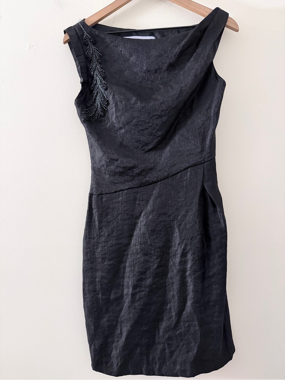 Lavender Label Vera Wang Dress black beaded boat neck sleeveless silk lining 6
